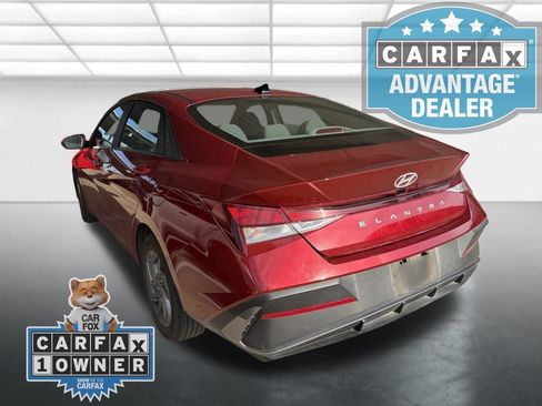 Used 2024 Hyundai Elantra SEL FWD image 4