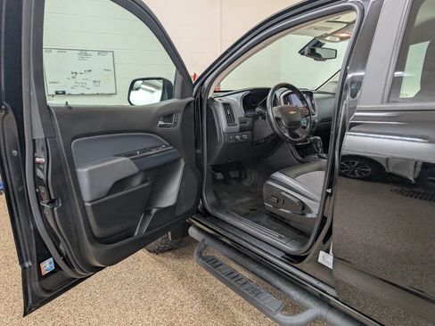 Used 2015 Chevrolet Colorado Z71 image 6