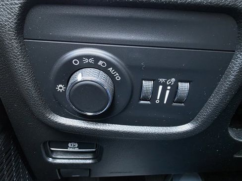 Used 2023 Jeep Grand Cherokee L Laredo w/ Luxury Tech Group I image 8