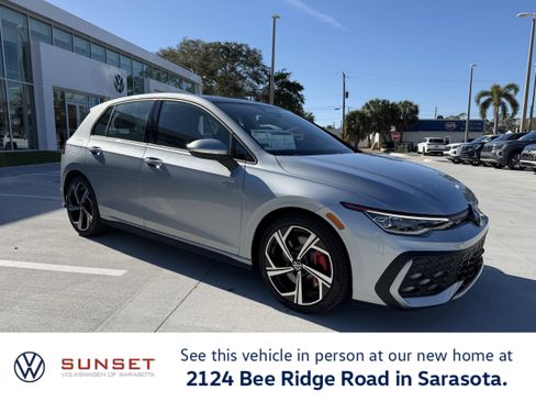 New 2026 Volkswagen GTI SE image 1