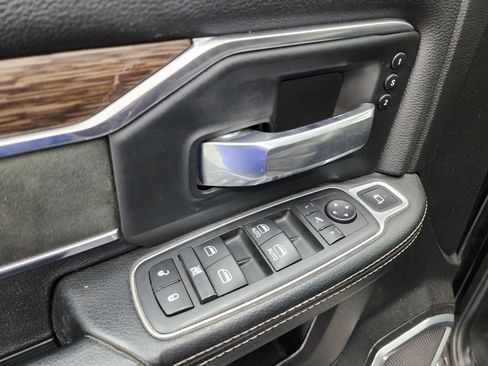 Used 2019 RAM 2500 Laramie image 42