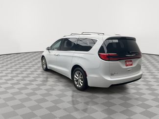 Used 2021 Chrysler Pacifica Touring-L w/ Premium & Safety Sphere Group video 2