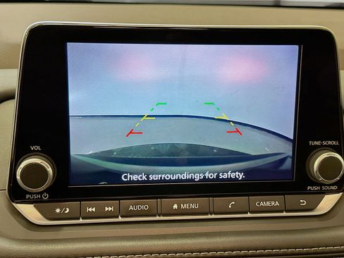 Used 2023 Nissan Rogue SV AWD/4WD image 23