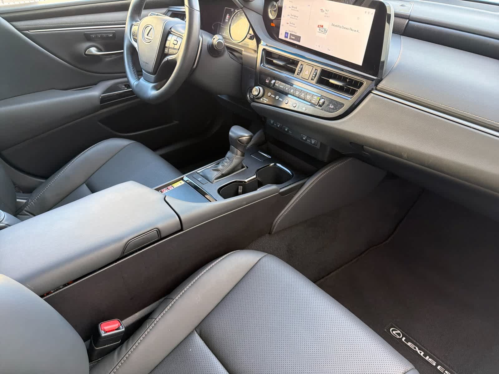 Certified 2025 Lexus ES 350 w/ Premium Package FWD image 16