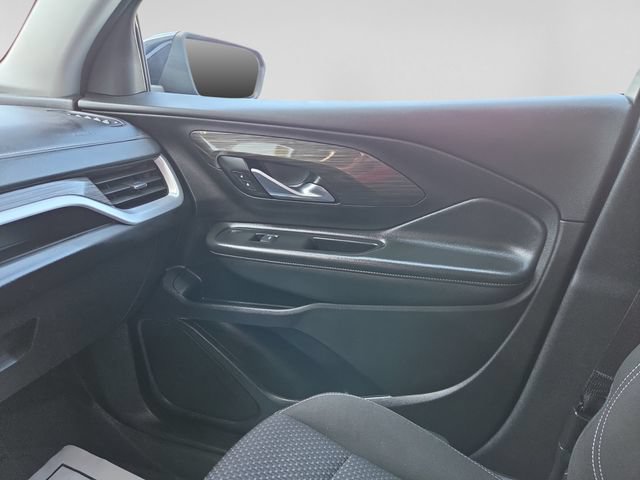 Used 2024 GMC Terrain SLE w/ LPO, Floor Liner Package FWD image 21