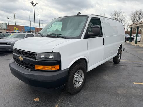 Used 2019 Chevrolet Express 2500 image 7