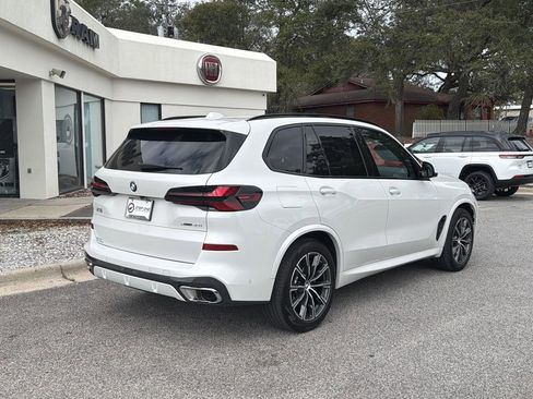 Used 2025 BMW X5 xDrive40i AWD/4WD image 5