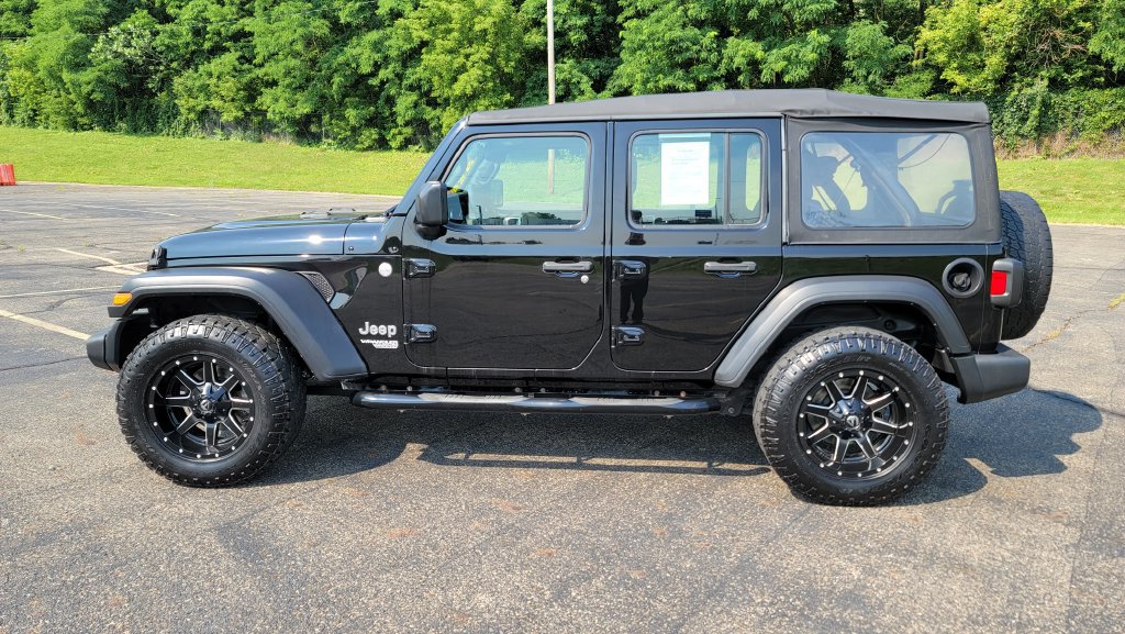 Used 2020 Jeep Wrangler Unlimited Sport AWD/4WD image 7