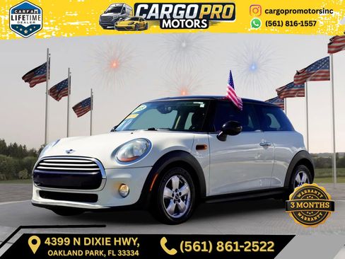 Used 2015 MINI Cooper 2-Door Hardtop image 1