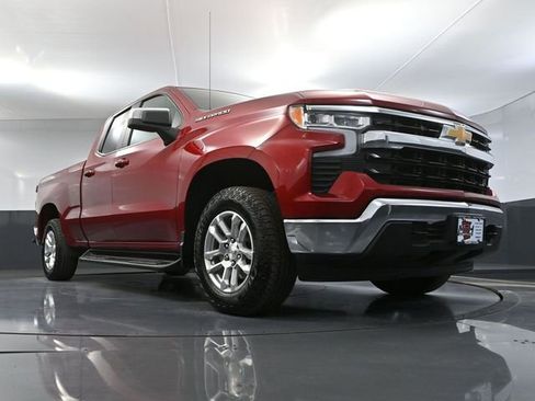 Used 2023 Chevrolet Silverado 1500 LT AWD/4WD image 54