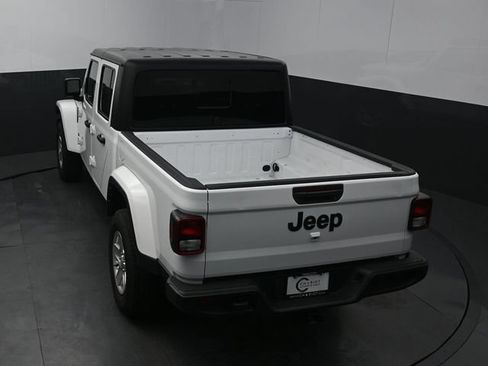 Used 2022 Jeep Gladiator Sport AWD/4WD image 46