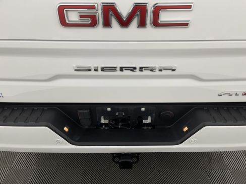 Used 2023 GMC Sierra 1500 AT4X image 8
