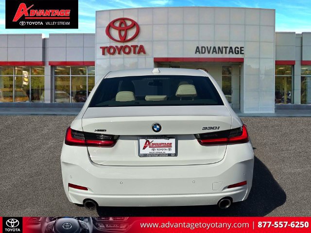 Used 2023 BMW 330i xDrive Sedan w/ Premium Package AWD/4WD image 8