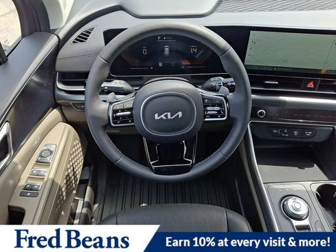 New 2026 Kia Carnival LXS FWD image 9
