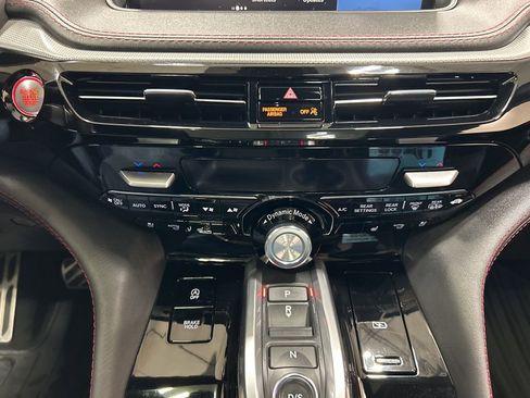 Used 2024 Acura MDX A-Spec image 23