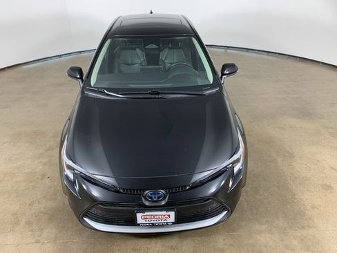 Used 2024 Toyota Corolla XLE image 4