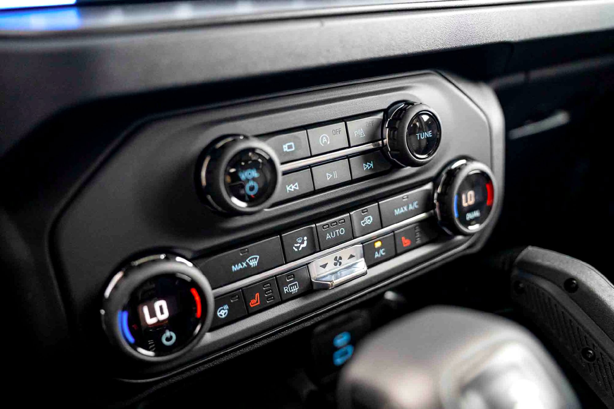 New 2025 Ford Bronco Raptor w/ Interior Carbon Fiber Pack AWD/4WD image 17