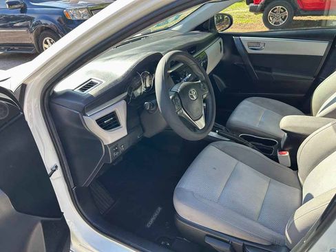 Used 2016 Toyota Corolla LE FWD image 8