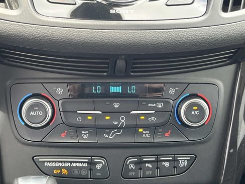Used 2019 Ford Escape Titanium FWD image 15