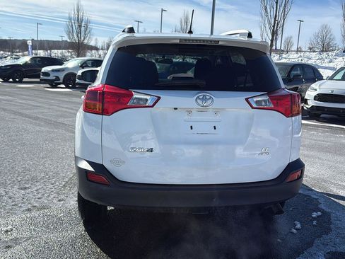 Used 2015 Toyota RAV4 LE image 8