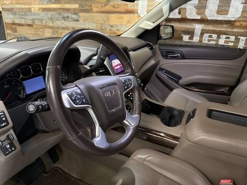 Used 2015 GMC Yukon XL SLT w/ HD Trailering Package AWD/4WD image 10