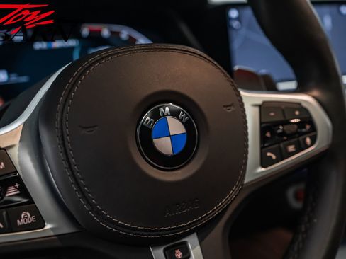 Used 2020 BMW X6 M50i w/ Executive Package image 31