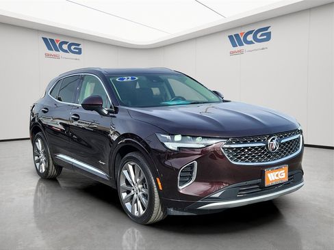 Used 2022 Buick Envision Avenir w/ Technology Package II image 2