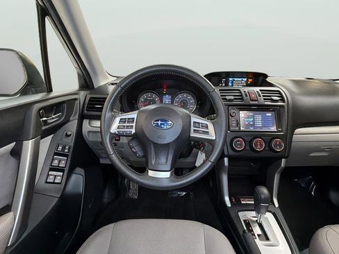 Used 2015 Subaru Forester 2.5i Limited image 16