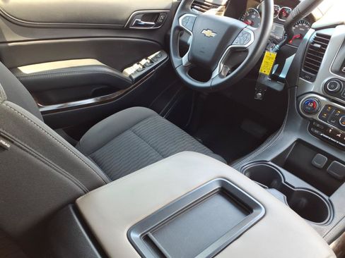 Used 2018 Chevrolet Tahoe LS RWD image 16