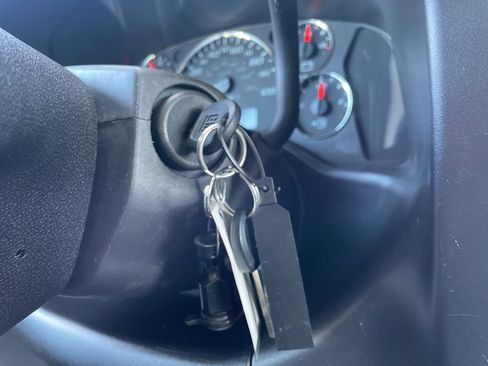 Used 2024 Chevrolet Express 2500 w/ Driver Convenience Package image 30