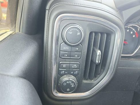 Used 2019 Chevrolet Silverado 1500 RST AWD/4WD image 30