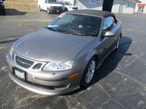 Used 2004 Saab 9-3 Aero image 9