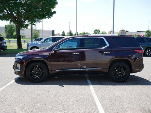 Used 2022 Chevrolet Traverse Premier w/ LPO, Blackout Package AWD/4WD image 6