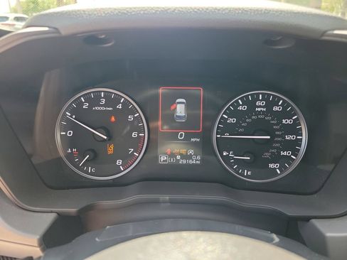 Used 2025 Subaru Crosstrek 2.5i Premium AWD/4WD image 22