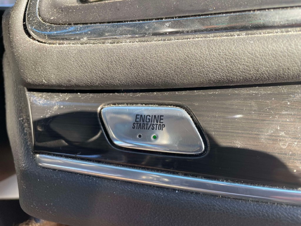 Used 2021 Buick Enclave Essence FWD image 28