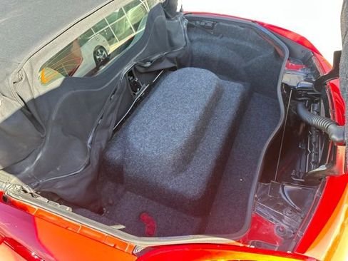 Used 2006 Pontiac Solstice Convertible w/ Premium Package RWD image 11