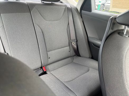 Used 2025 Kia K4 LXS FWD image 39