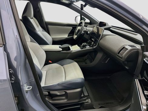 Used 2023 Subaru Solterra AWD image 33