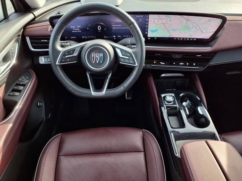 Used 2024 Buick Envision Sport Touring image 5