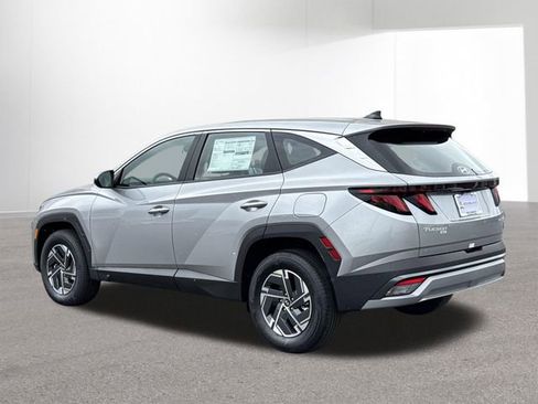 New 2026 Hyundai Tucson Blue SE image 30