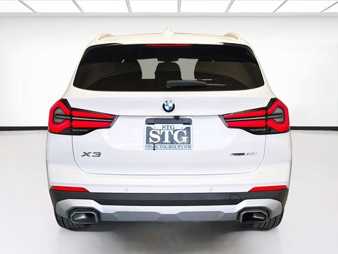 Used 2024 BMW X3 sDrive30i w/ Convenience Package RWD image 5