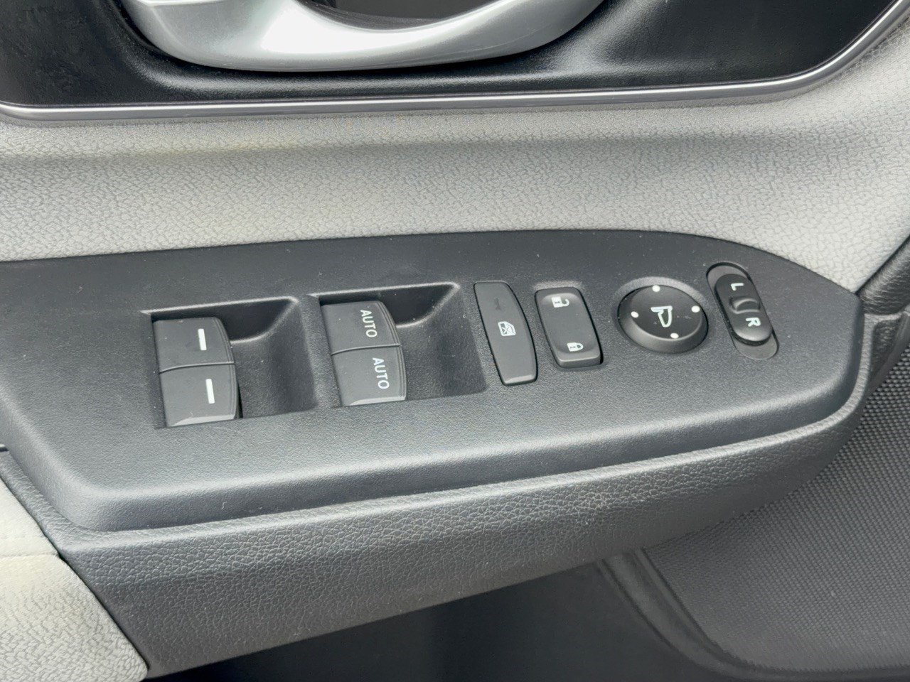 Used 2021 Honda CR-V EX image 15