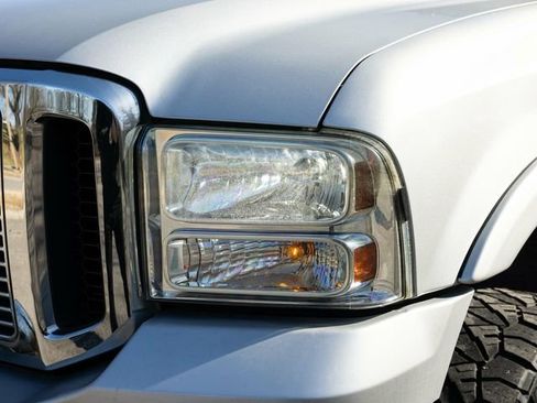 Used 2006 Ford F350 4x4 Crew Cab Super Duty image 18