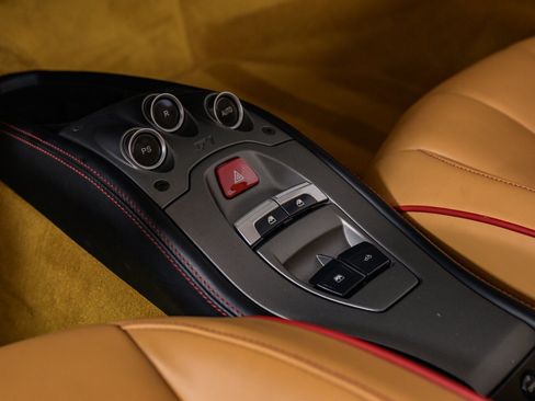 Used 2013 Ferrari 458 Spider RWD image 45
