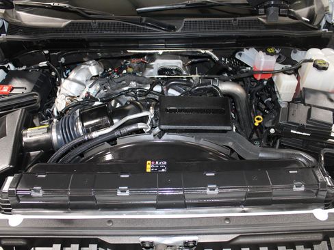 Used 2025 Chevrolet Silverado 2500 LT w/ Convenience Package image 37