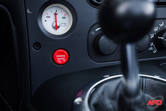 Used 2004 Dodge Viper SRT-10 RWD image 17