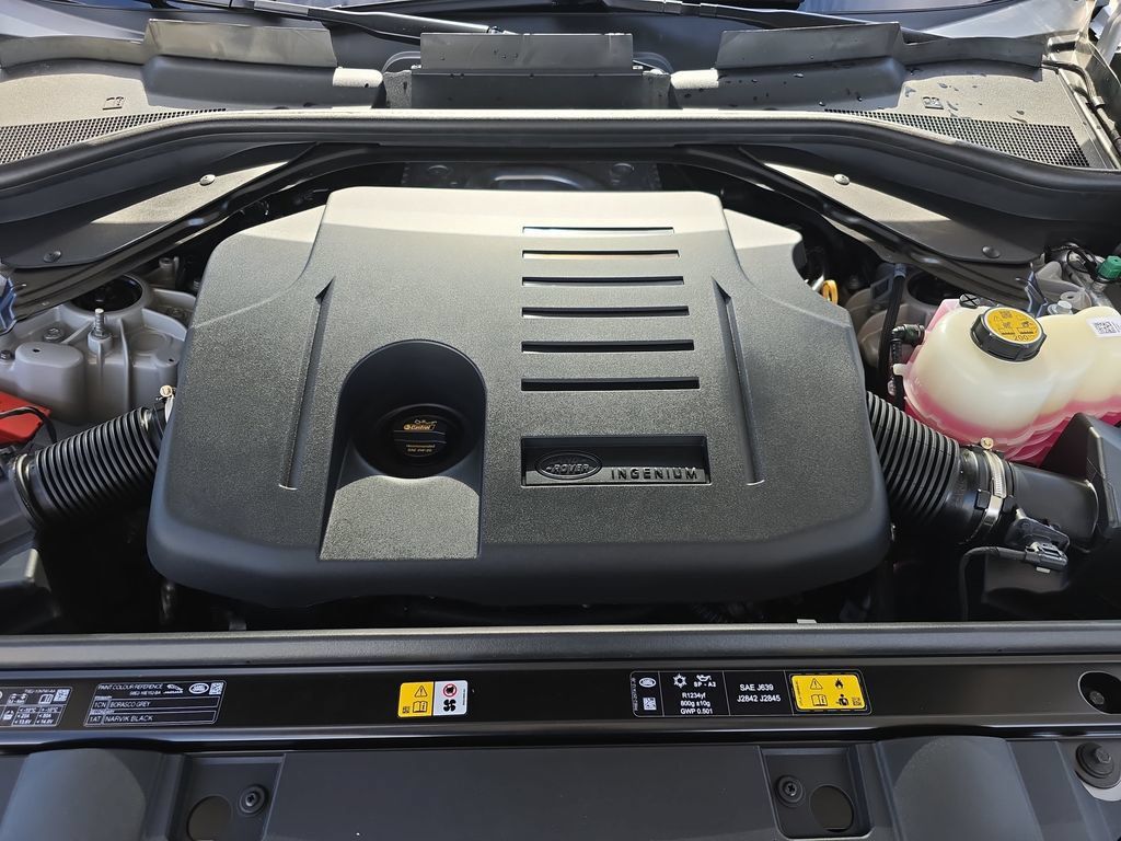 New 2027 Land Rover Range Rover Sport Dynamic SE AWD/4WD image 31