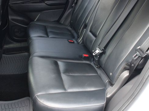Used 2024 Mitsubishi Eclipse Cross SEL AWD/4WD image 18
