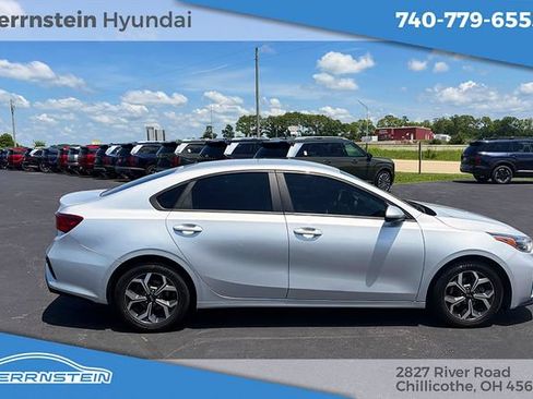 Used 2020 Kia Forte LXS FWD image 21