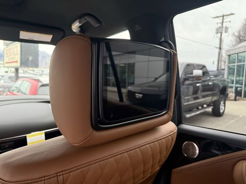 Used 2023 INFINITI QX80 Sensory w/ Cargo Package image 18